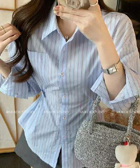 봄 가을 긴팔 중간 길이 새로운 셔츠 디자인 몸매 가꾸기 슬림해 보이는 캐주얼 파란색 스트라이프 프랑스식 셔츠 맨위