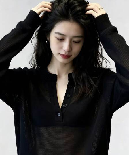 2026 가을 겨울 루즈핏 슬림해 보이는 수 있습니다. 외출용 다용도 맨위 반 개방 칼라 검정색 긴팔 티셔츠 자외선 차단 블라우스 얇은 스타일