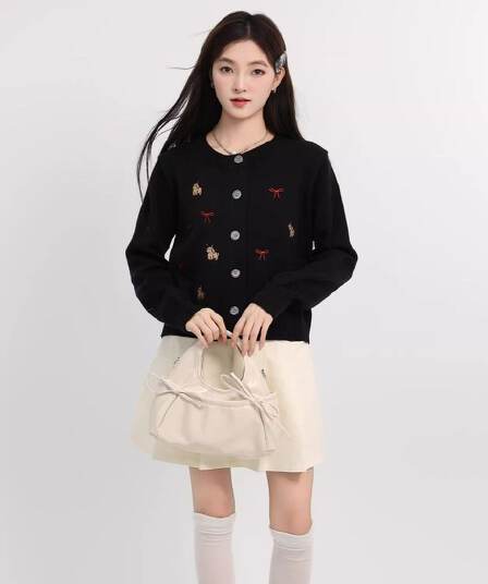 한 부서 연령 감소 화이트 품격 여성 뜨개질 가을 만화 개 긍정적 인 어깨 오픈 가디건 긴팔 외출용 작은 키 맨위
