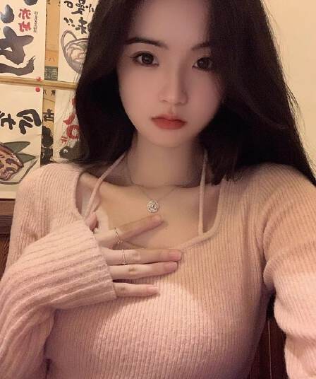 핑크색 행침 목 니트 기본 셔츠 여성 2026 가을 인사이드 가져 가라. 긴팔 맨위 부드러운 바람 몸매 가꾸기 슬림해 보이는 쇼트 스타일 스웨터