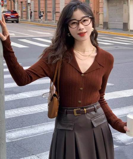 항구 바람 이른 가을 겨울 2026 년 레트로 품격 슬림해 보이는 폴로 칼라 니트 스웨터 여성 긴 소매 몸매 가꾸기 맨위