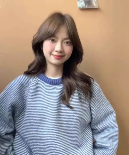 한 부서 레트로 배색 스트라이프 파란색 스웨터 여자 가을 겨울철 새로운 루즈핏 느긋한 2026 새로운 니트 맨위