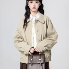 批发温柔风<b class='q'>甜美</b>卡其色短款外套女春季爆款小众花边拼接翻领夹克上衣潮