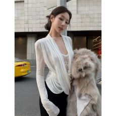批发【莫代尔人棉】<b class='q'>蕾丝拼接</b>假两件荡领T恤女秋冬长袖修身纯欲上衣