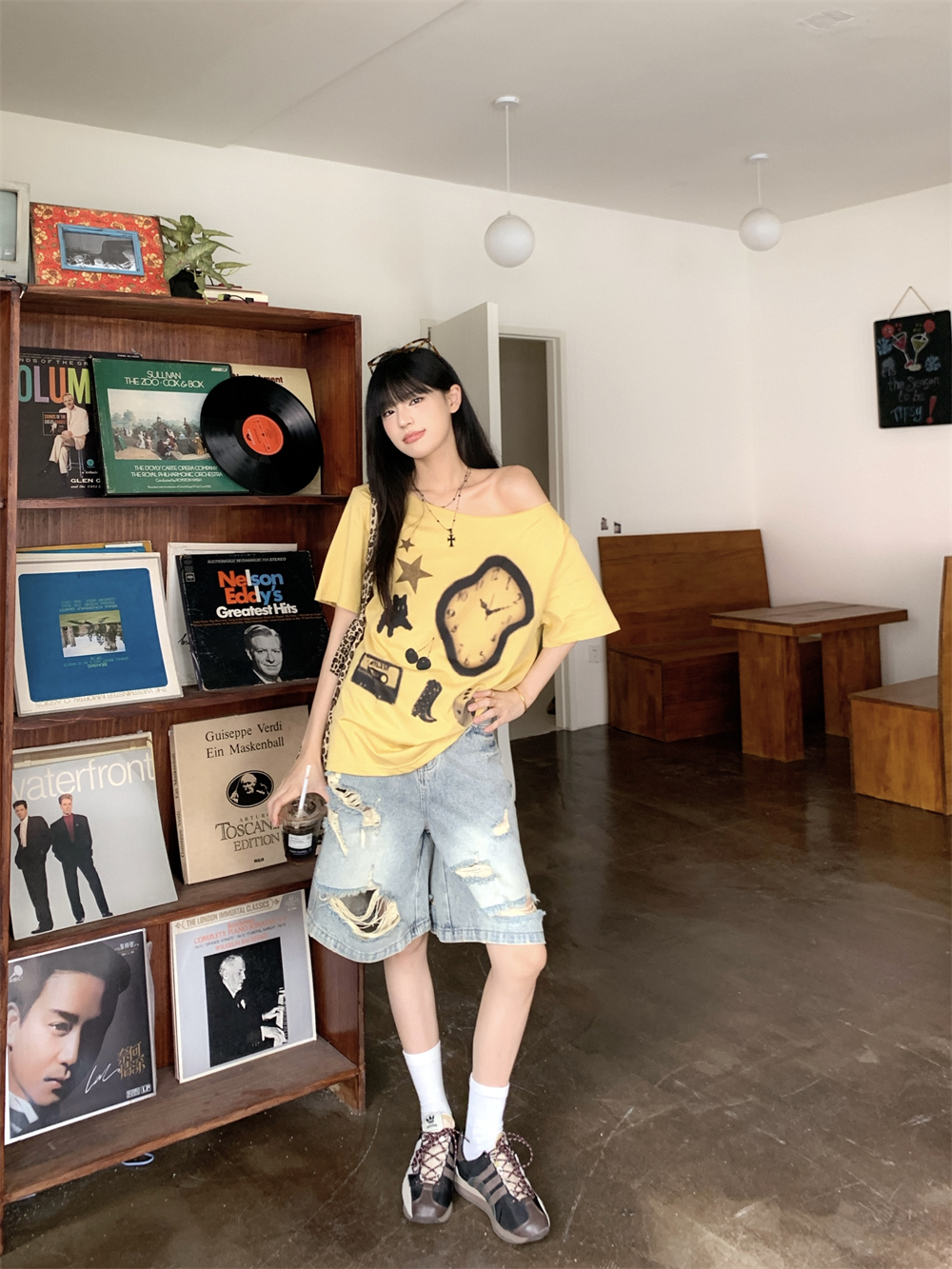 실사 정가 거리 캐주얼 바람 찢어진 부분 워싱 데님 반바지 여성 여름 루즈핏 오부 바지 루즈핏 스트레이트 팬츠