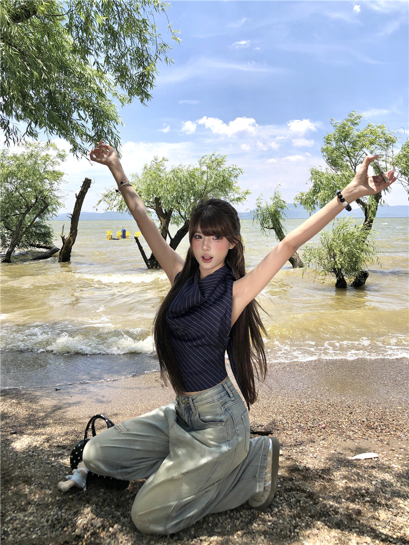 실사 정가 스트라이프 행침 목 백리스 조끼 품격 핫걸 흔들다 칼라 디자인 센스 쇼트 스타일 맨위 여성