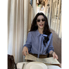 批发【Y.JIA 伊嘉】转角<b class='q'>街头</b>蓝色蝴蝶结绑带条纹衬衫