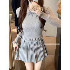 批发灰色风信子 彼得潘领蝴蝶结针织收腰<b class='q'>上衣</b> 百褶半裙套装