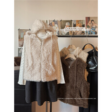 批发实拍实价！仿羊羔毛连帽马甲保暖皮毛加厚一体减龄坎肩叠穿外套女