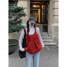 批发氛围感叠穿搭配毛毛吊带马甲背心+磨毛<b class='q'>加绒</b><b class='q'>打底衫</b>套装