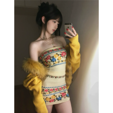 批发<b class='q'>蝙蝠</b>袖绞花宽松开衫毛衣外套+玫瑰费尔岛针织紧身包臀连衣抹胸裙