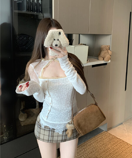 실사 정가 감기 센스 레이스 홀로우 아웃 해체 패치워크 자카드 몸매 가꾸기 인사이드 가져 가라. 긴팔 티셔츠 기본 셔츠
