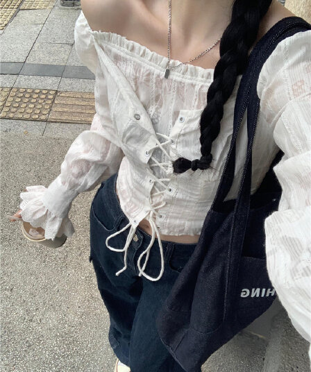 화이트 셔츠 레이스업 슈퍼 화재 프랑스식 맨위 디자인 작은 대중 쇼트 스타일 오프숄더 긴팔 셔츠