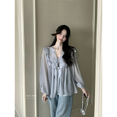 批发独特重工设计蕾丝灯笼袖镂空钩花温柔气质小衫 配内搭背心 两件套