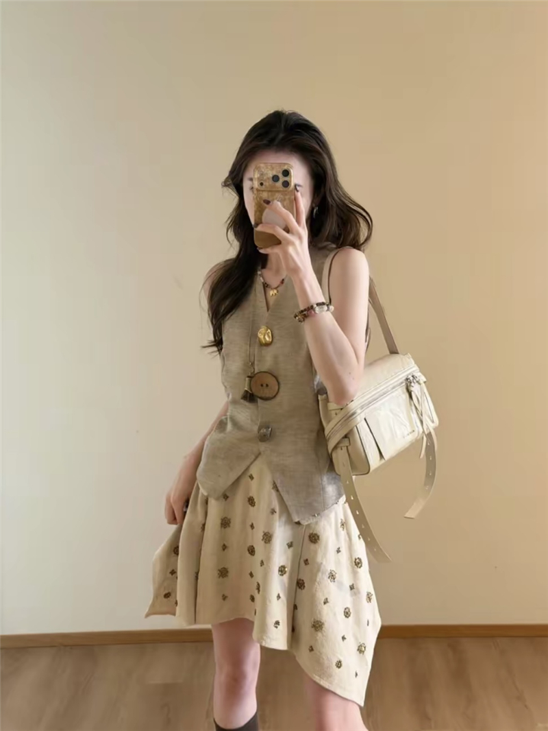 2026 여름 새로운 영국식 바람 슬림해 보이는 다용도 베스트 맨위 여성 코디 반신 스커트 품격 투피스 슈트 여성