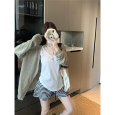 批发<b class='q'>实拍</b>实价！防晒开衫夏季外搭罩衫长袖空调衫+吊带背心女+条纹短<b class='q'>裤</b>