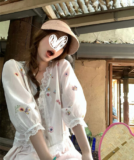 달콤함 소녀 센스 레이스 V넥 자수 꽃무늬 쇼트 스타일 작은 셔츠