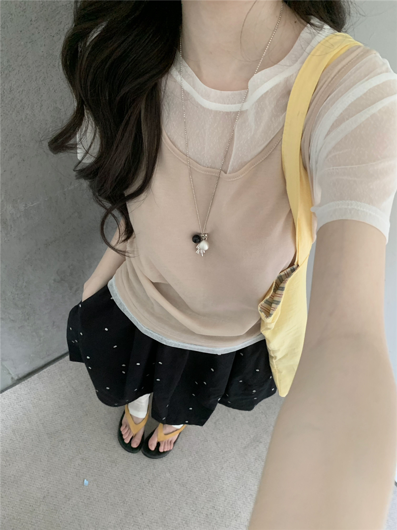 여름 켜기 새로운 한 부서 디자인 센스 페이크 레이어드 라운드 넥 망사 시스루 측면 펌프 Pleat 캐미솔 반팔 작은 셔츠