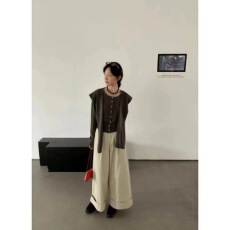 批发2025年季新款学院风<b class='q'>针织</b><b class='q'>开衫</b>套装女长袖<b class='q'>圆领</b>薄外套毛衣带披肩