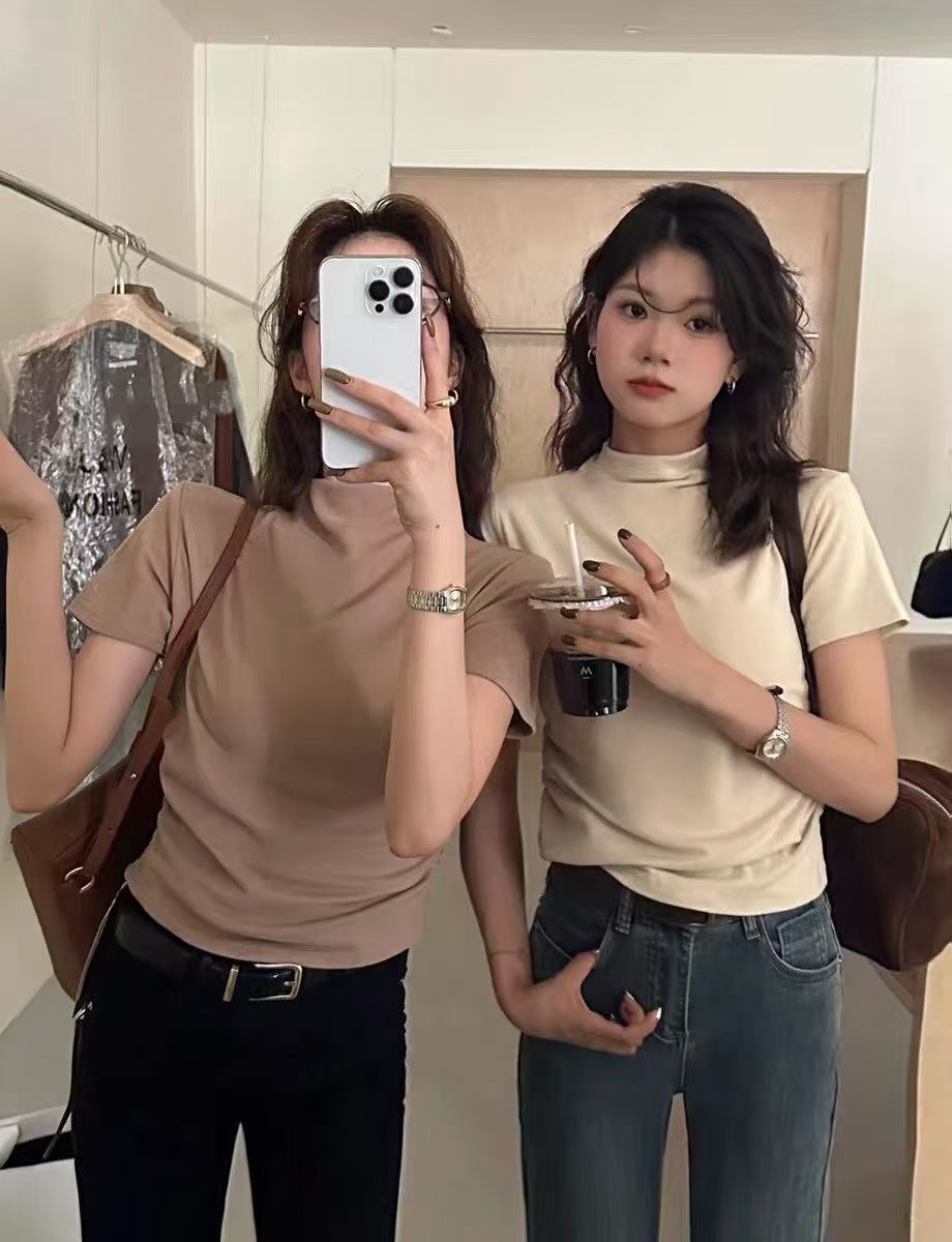 이른 가을 반하이넥 허리 수축 반팔 티셔츠 여성 외국 가스 주름 몸매 가꾸기 쇼트 스타일 만나는 맨위