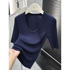 批发藏青色低u领正肩打底衫女高级感五分<b class='q'>袖</b>针织t恤薄款气质修身<b class='q'>上衣</b>春