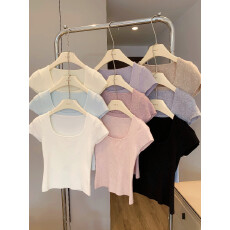 批发纯欲夏季新款修身冰丝针织方领短袖t恤女高级感法式短款打底上衣