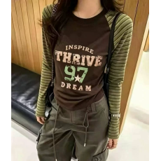 批发字母印花撞色条纹长袖T恤女2026秋季新款洋气修身显瘦打底衫上衣