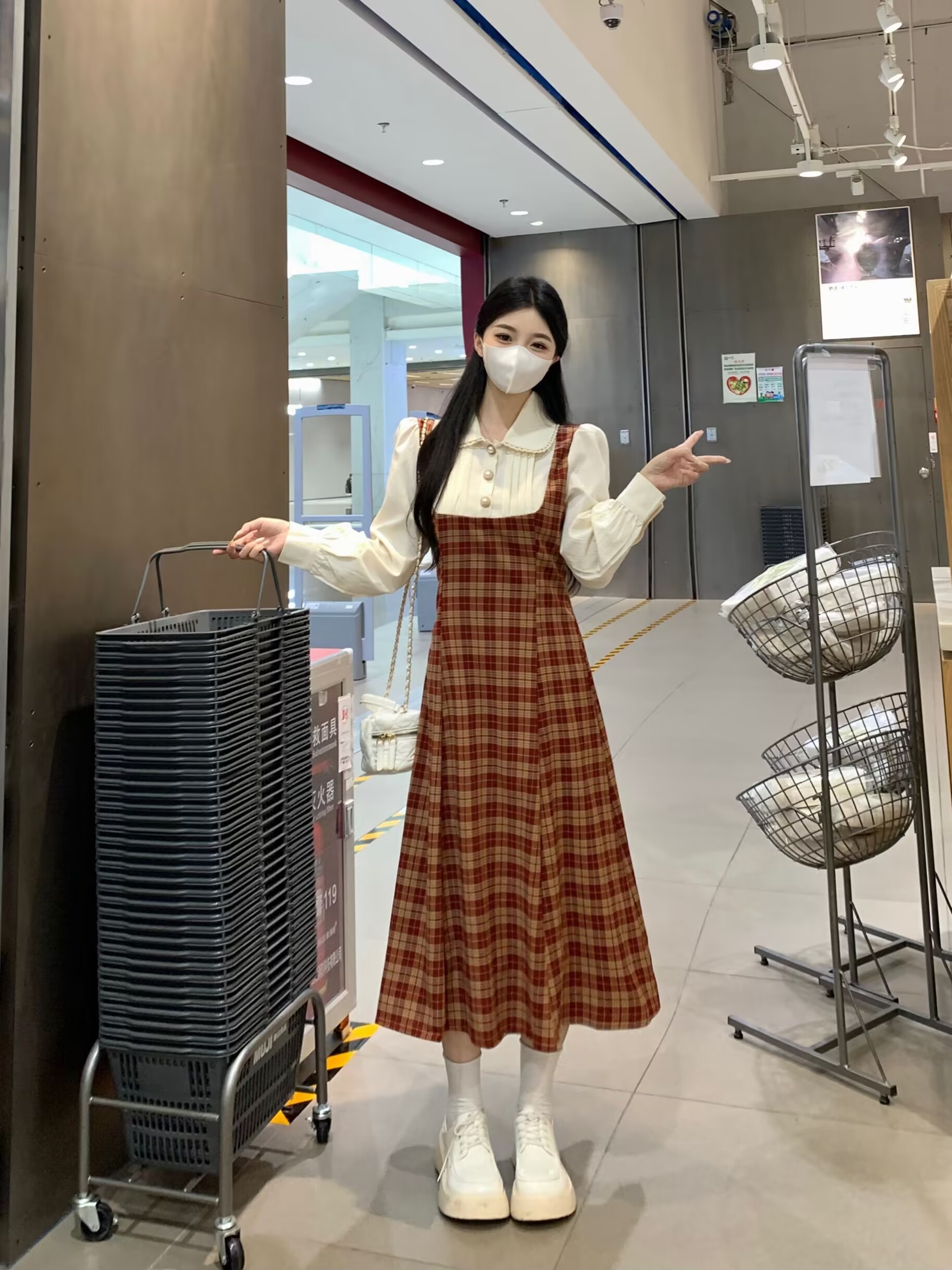 실사 빅 사이즈 프랑스식 디자인 센스 슬림해 보이는 체크무늬 베이비 칼라 드레스 새로운 페이크 레이어드 패치워크 롱 스커트