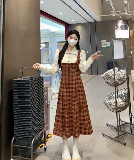 실사 빅 사이즈 프랑스식 디자인 센스 슬림해 보이는 체크무늬 베이비 칼라 드레스 새로운 페이크 레이어드 패치워크 롱 스커트
