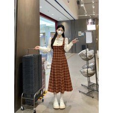 实拍 大码法式设计感显瘦格子娃娃领连衣裙新款假两件拼接长裙