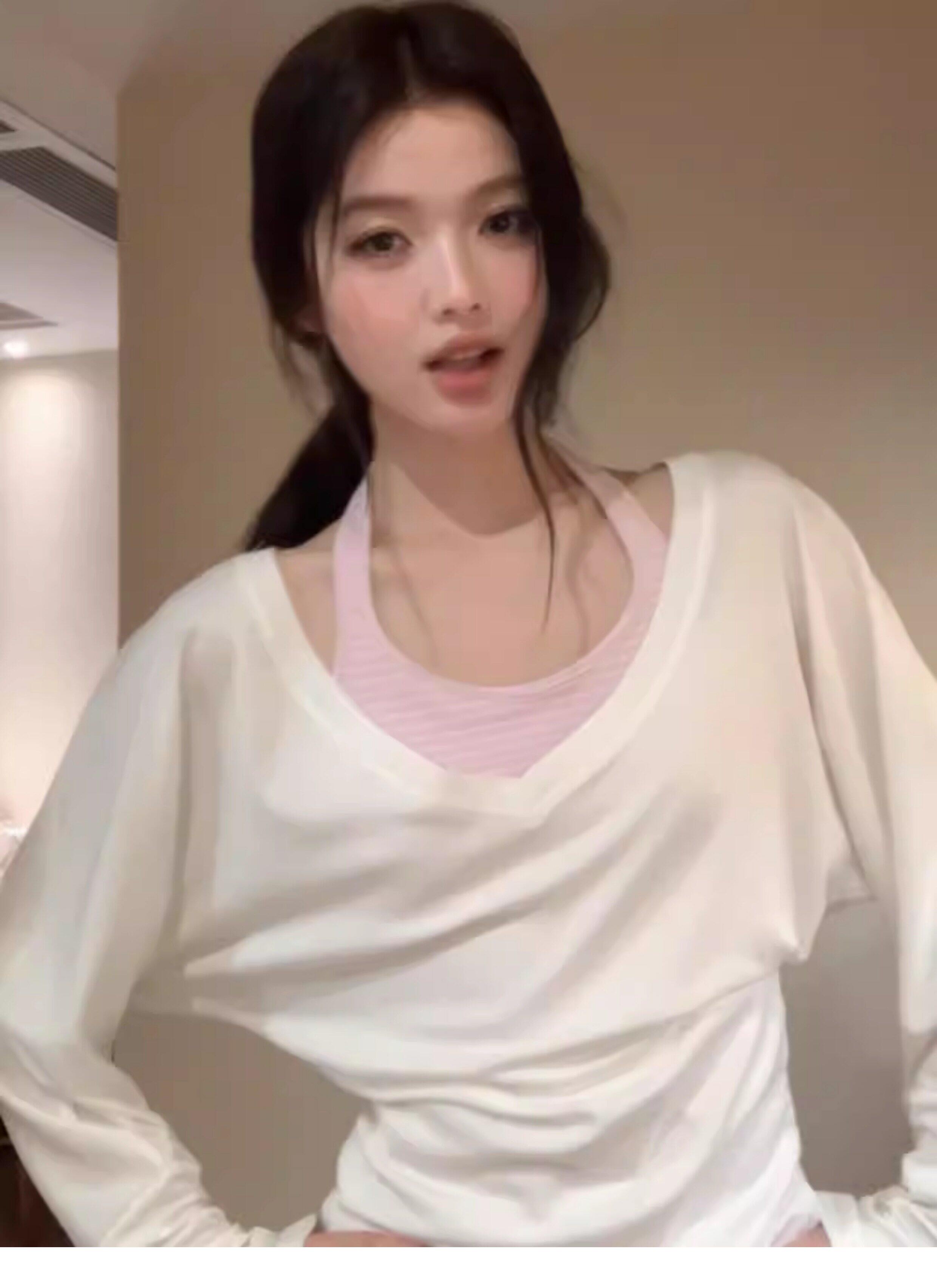 한 부서 레트로 핑크색 행침 목 슬립 긴팔 티셔츠 몸매 가꾸기 슬림해 보이는 만나는 스택 착용 투피스 세트