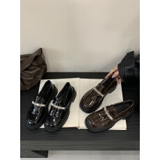 批发高级感<b class='q'>英伦</b>风单鞋小皮鞋时尚复古粗跟乐福鞋豆豆鞋秋冬新厚底女鞋