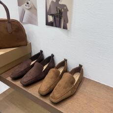 高级感英伦风单鞋小皮鞋时尚复古粗跟乐福鞋豆豆鞋秋冬新平跟女鞋