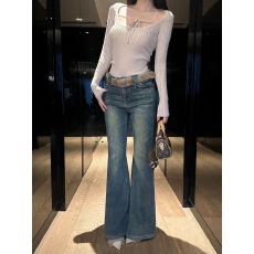 批发实拍实价 U领系带挂脖针织上衣腰带百搭加厚加绒微喇叭牛仔裤套装