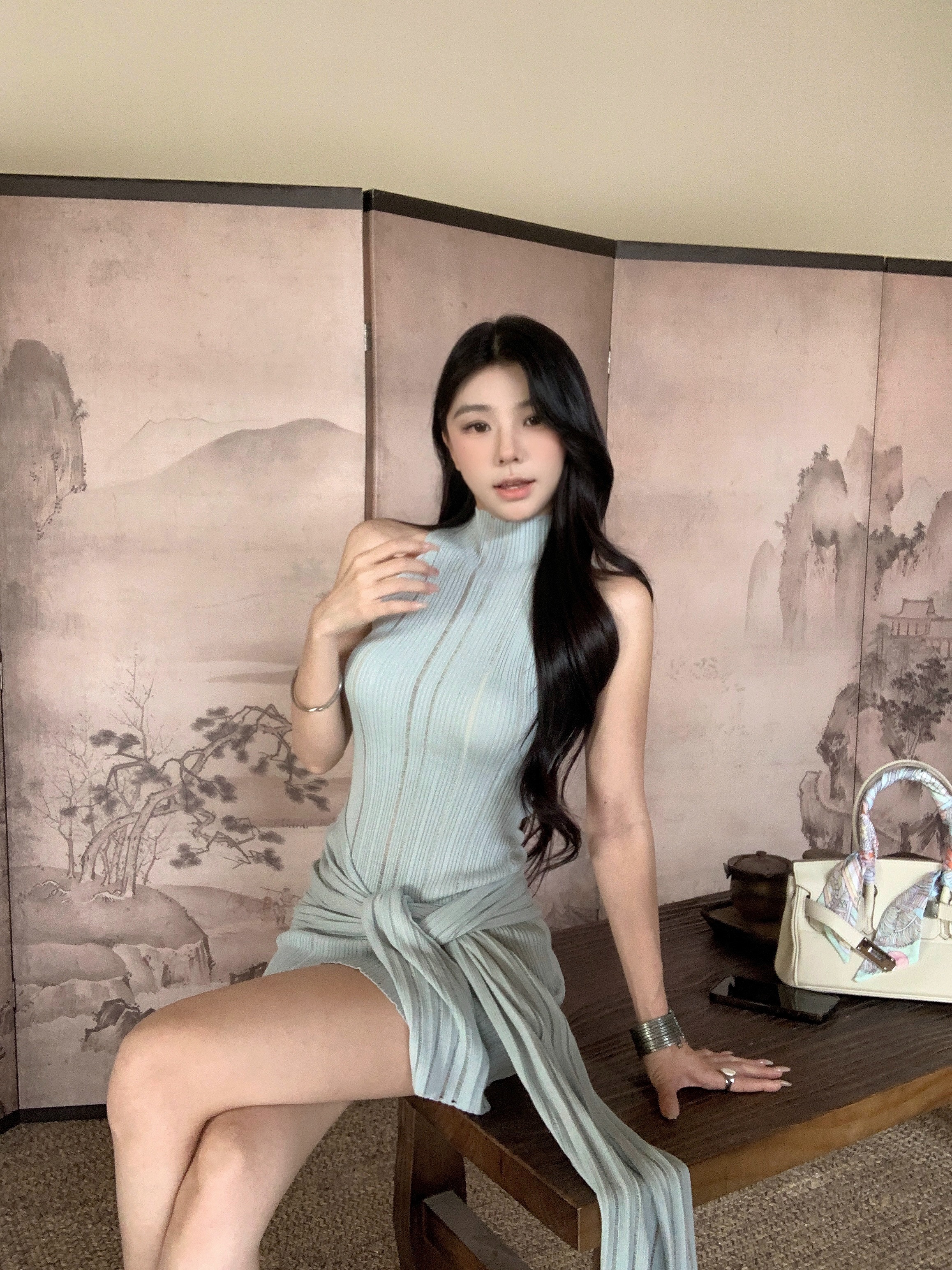 실사 정가 니트 반하이넥 행침 목 롱 스커트 새로운 품격 여름 디자인 센스 민소매 스트랩 드레스