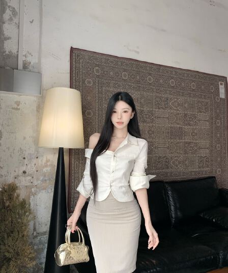 실사 정가 불규칙 폴로 칼라 몸매 가꾸기 섹시함 오프숄더 셔츠 타이트 스커트 허리 수축 슬림해 보이는 중간 길이 치마 세트 여성