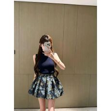 批发夏季新款小香风无袖显瘦<b class='q'>修身</b>上衣+提花半身裙两件套套装