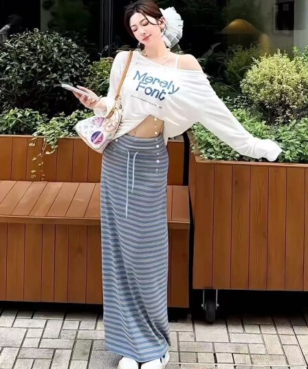 알파벳 프린트 자외선 차단 비스듬한 어깨 긴팔 티셔츠 여성 가을 휴가 바람 세트 하이웨이스트 스트라이프 반신 스커트 투피스 세트