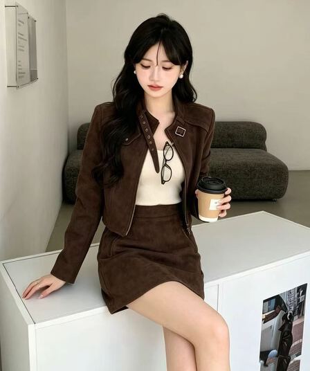 아름다움 라드. 레트로 디자인 센스 모방 사슴 캐시미어 스탠드 칼라 쇼트 스타일 재킷 하이웨이스트 타이트 스커트 반신 스커트