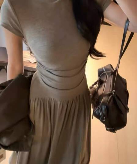 한 부서 패션 품격 세트 여성 가을 순수한 욕망 작은 심장 기계 홀로우 아웃 반팔 맨위 플리츠 반신 스커트 투피스 세트
