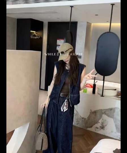 느긋한 바람 데님 베스트 세트 여성 검정색 민소매 조끼 캐주얼 바지 루즈핏 슬림해 보이는 투피스 세트