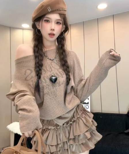 한 부서 연령 감소 오프숄더 알파벳 프린트 긴팔 맨위 프릴 퍼프 반신 스커트 이른 가을 착용 가져 가라. 세트