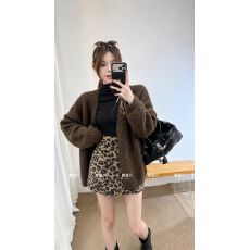 批发高级感v领宽松慵懒毛衣外套开衫背心半身裙三件套