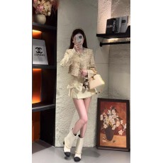批发精致风米白圆领短款粗花呢外套蝴蝶结裙裤套装 显瘦气质