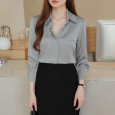 批发实拍醋酸缎长袖<b class='q'>衬衫</b>女2026春季设计感轻熟港风缎面<b class='q'>衬衫</b>女士OL<b class='q'>衬衣</b>