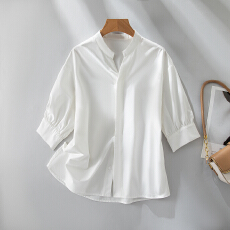 批发实拍白色<b class='q'>衬衫</b>女夏薄款高级感V领上衣面试职场通勤穿搭短袖<b class='q'>衬衣</b>