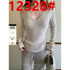 批发Xzichic修身毛衫长袖针织衫女V领绵羊毛<b class='q'>打底衫</b>上衣2026秋冬<b class='q'>新款</b>