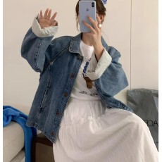 批发2026超火春秋独特超好看蓝色牛仔夹克设计感减龄休闲外套女士上衣