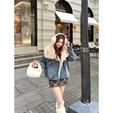 批发大翻领羊羔毛牛仔<b class='q'>外套</b>女冬季新款加绒加厚皮毛一体短款派克服上衣