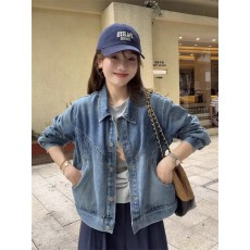 批发<b class='q'>牛仔</b>外套女短款2026春秋新款高级感超好看小个子休闲复古早春上衣